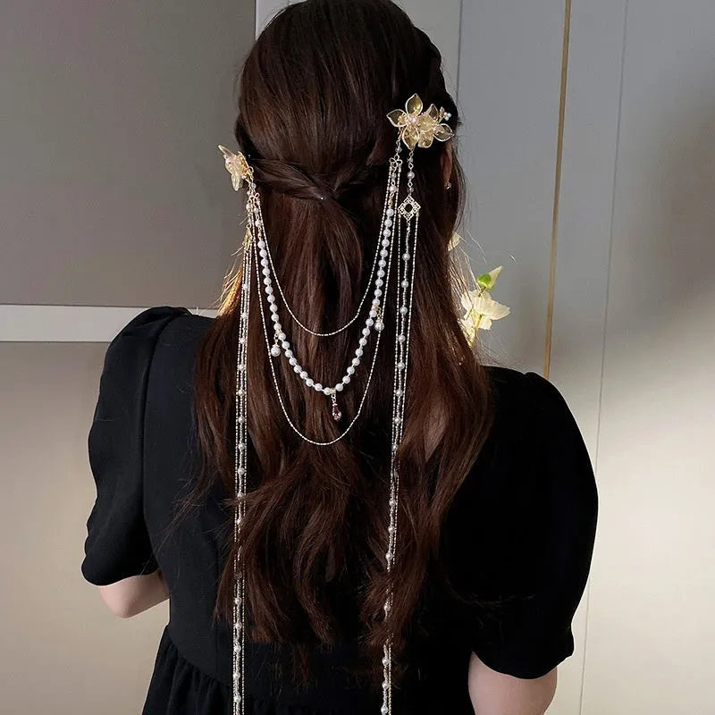Women's gold grip hairpin with pearl, diamond flower and long tassel design