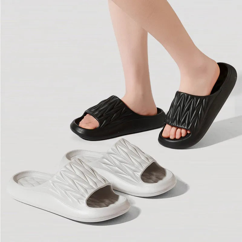 Leaf texture design EVA household slippers for men and women in various colours on a non-slip sole.