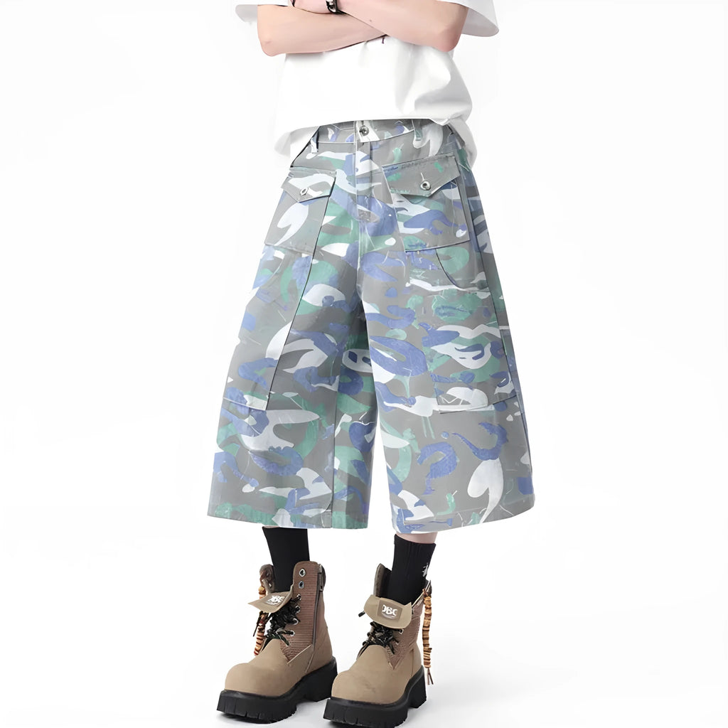 Camouflage cotton cargo trousers with straight leg cut and cropped length for summer wear
