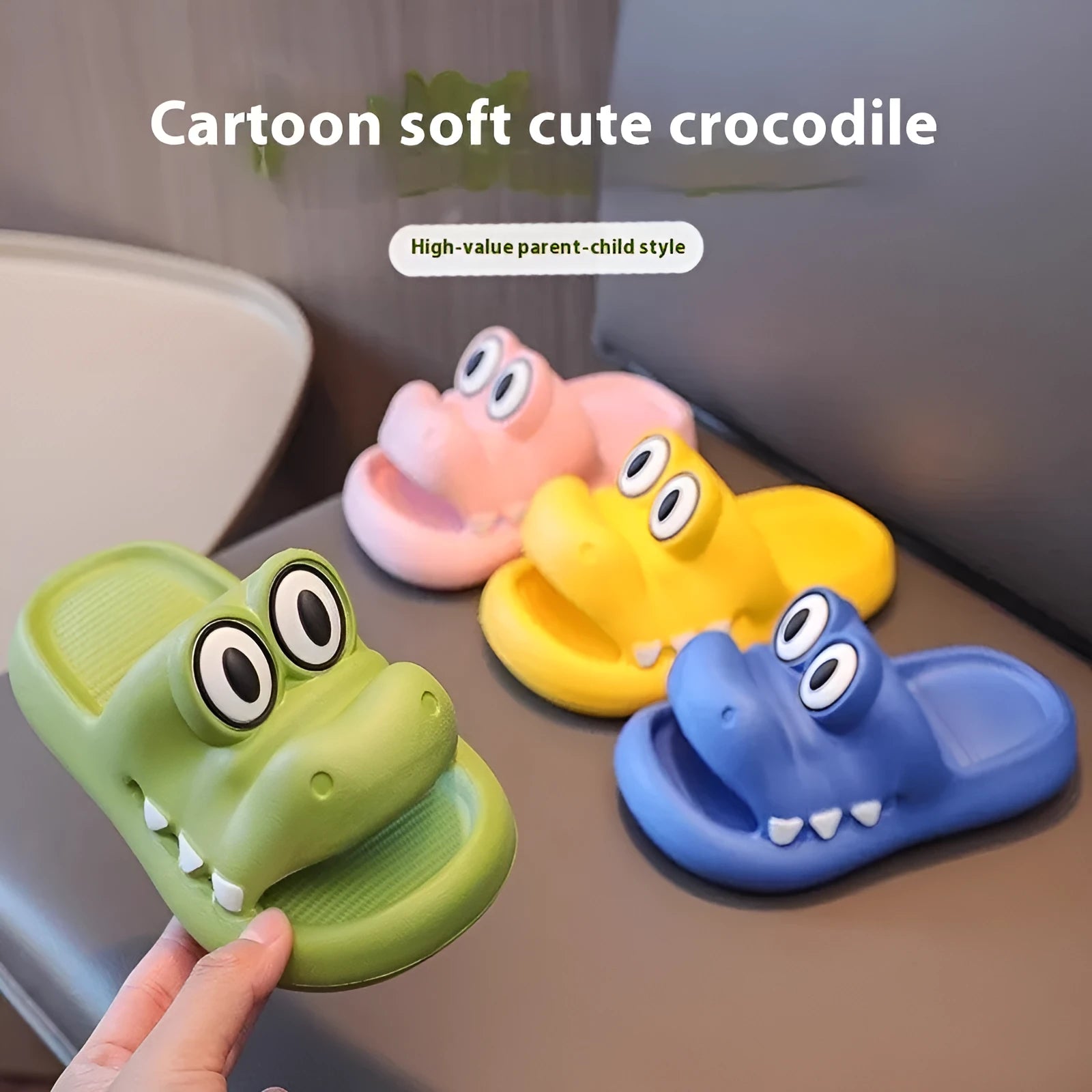 EVA parent-child sandals with animal pattern in pink, green, yellow, or blue colours for outdoor family wear