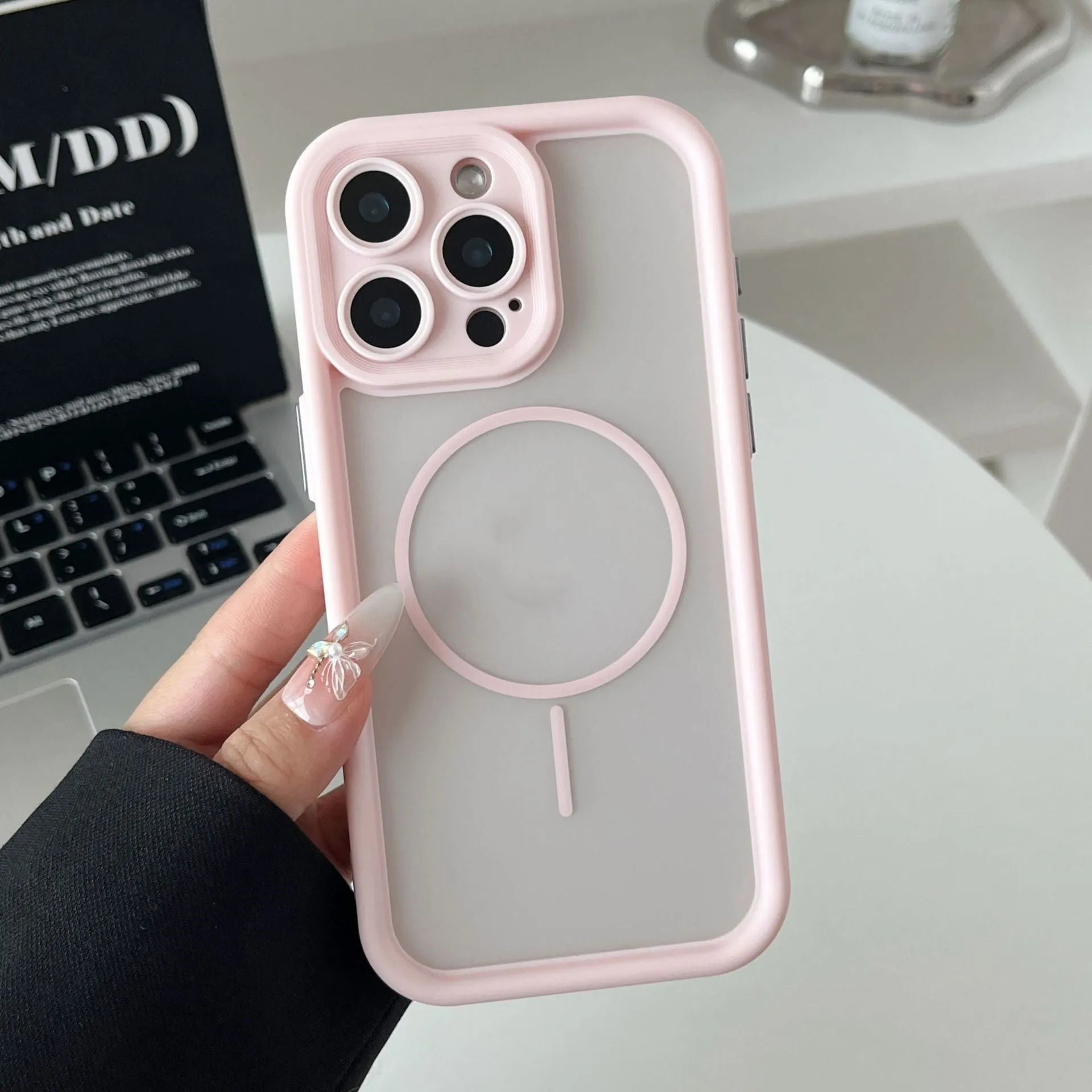 Skin feeling strong magnetic phone case for iPhone with drop-resistant TPU PC build in black colour