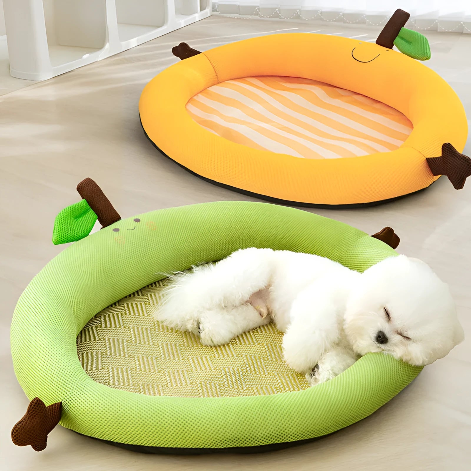 Green or yellow nest-style pet bed with fruit backrest in four different sizes.