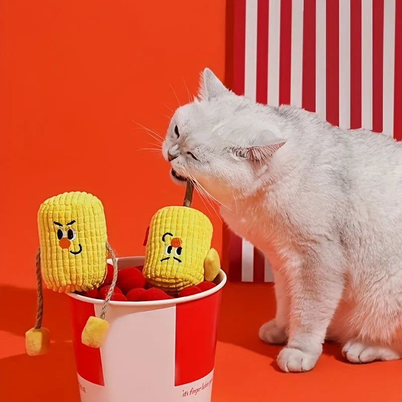 Polished corn cob wood cat chew toy with catnip for dental cleaning, 7cm long.