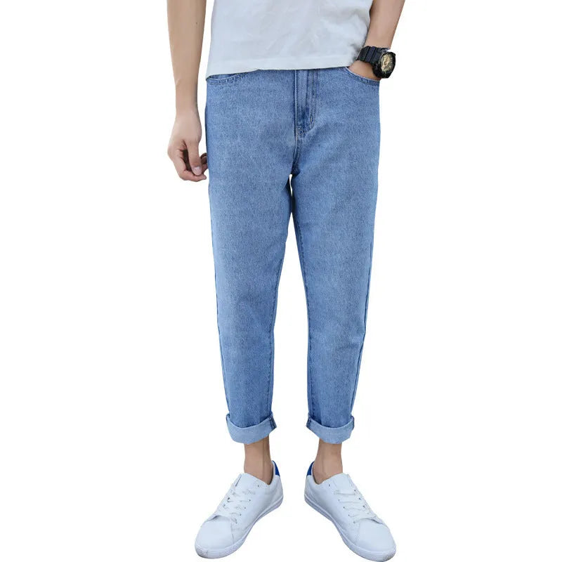 Men's straight-leg loose fit jeans in cotton fabric available in black or blue colours