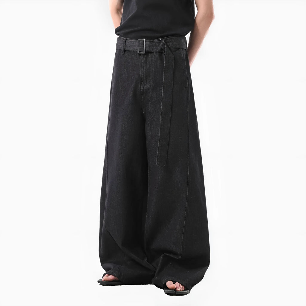Black women's high-waist straight-leg jeans with zip fly in American retro style
