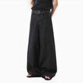 Black women's high-waist straight-leg jeans with zip fly in American retro style