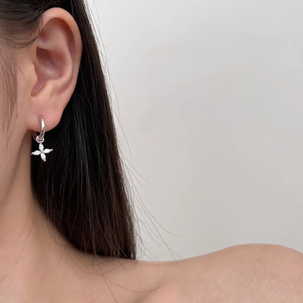 S925 sterling silver flower earrings for women in gold colour option