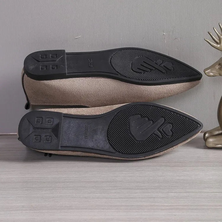 Beige leopard print plus size pumps with pointed toe and rubber sole in extended UK sizes