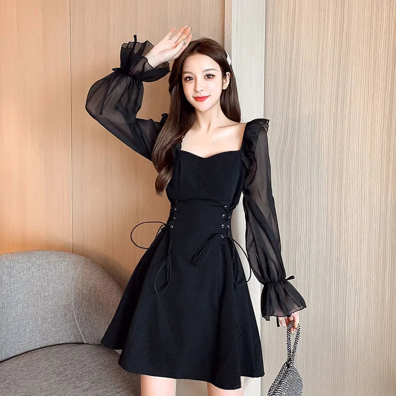 White chiffon patchwork women's dress with long sleeves and waist-slimming design