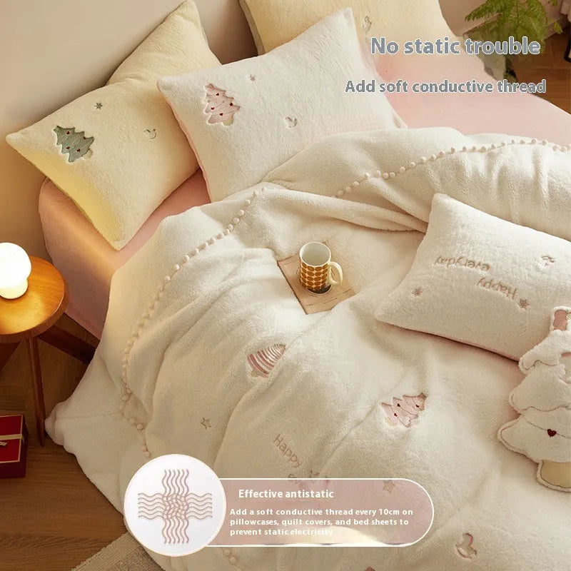 Milk fibre bedding four-piece set with green Christmas tree pattern showing quilt cover, sheet, and pillowcases