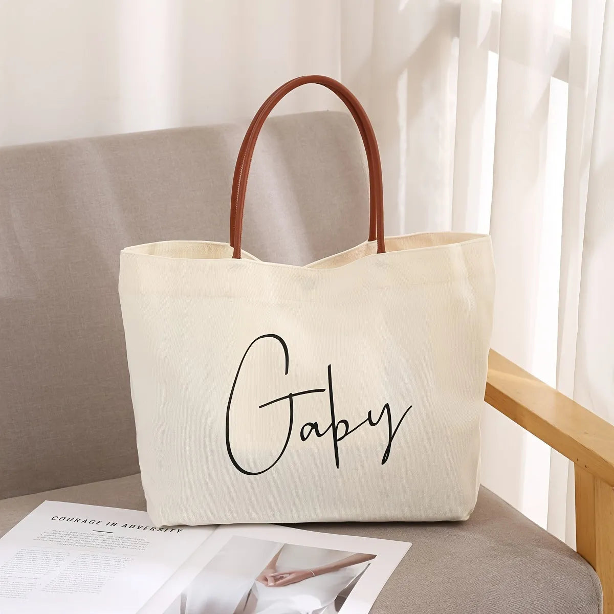 Cotton canvas tote bag with top handles and internal zip pocket in beige white colour option