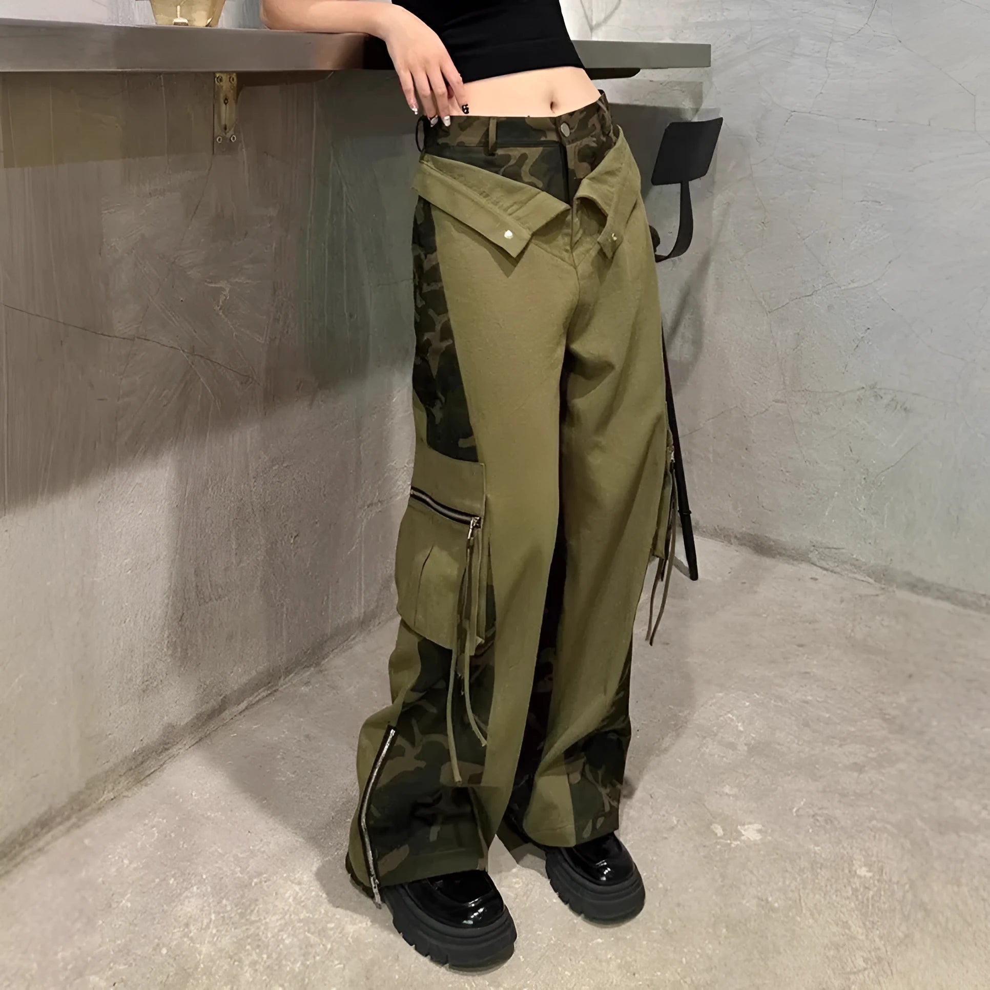Dark khaki leopard print high-waist women's jeans with straight leg and retro tooling style details.