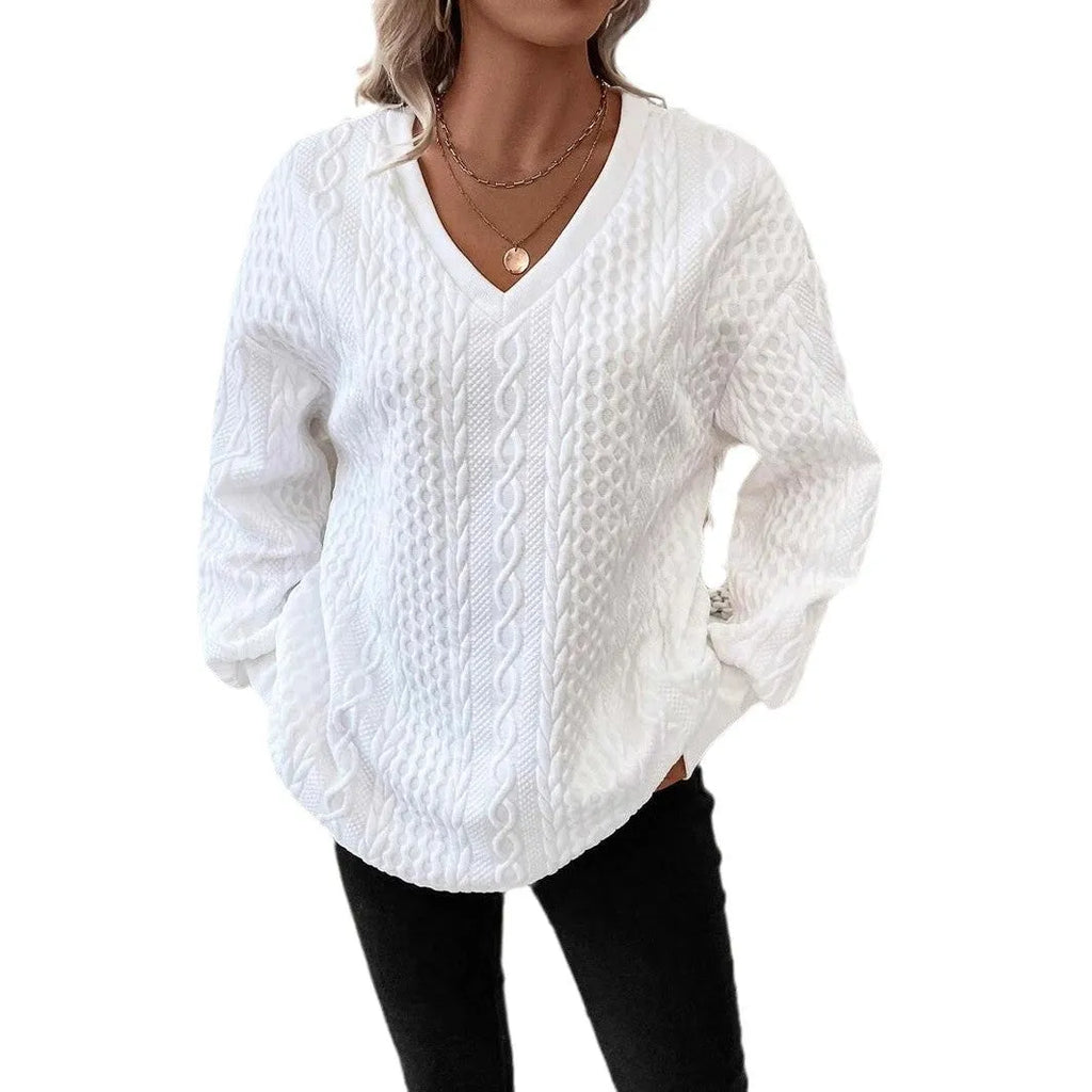 Milky white loose t-shirt with 3D pattern detail on polyester fabric, long sleeve casual wear
