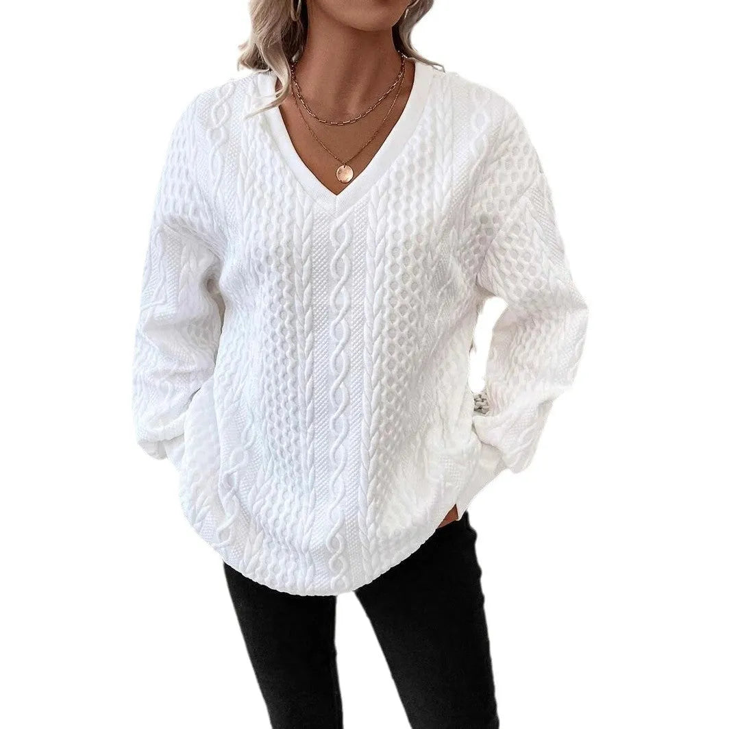 Milky white loose t-shirt with 3D pattern detail on polyester fabric, long sleeve casual wear
