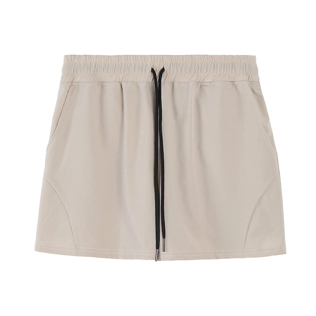 Men's thin polyester basketball shorts in grey colour with elastic waistband for summer sports