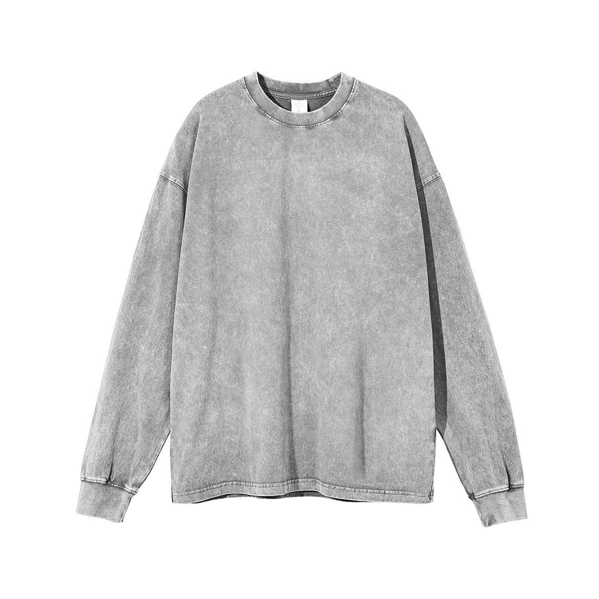 Men's washed vintage cotton pullover in batik pattern with long sleeves and loose fit