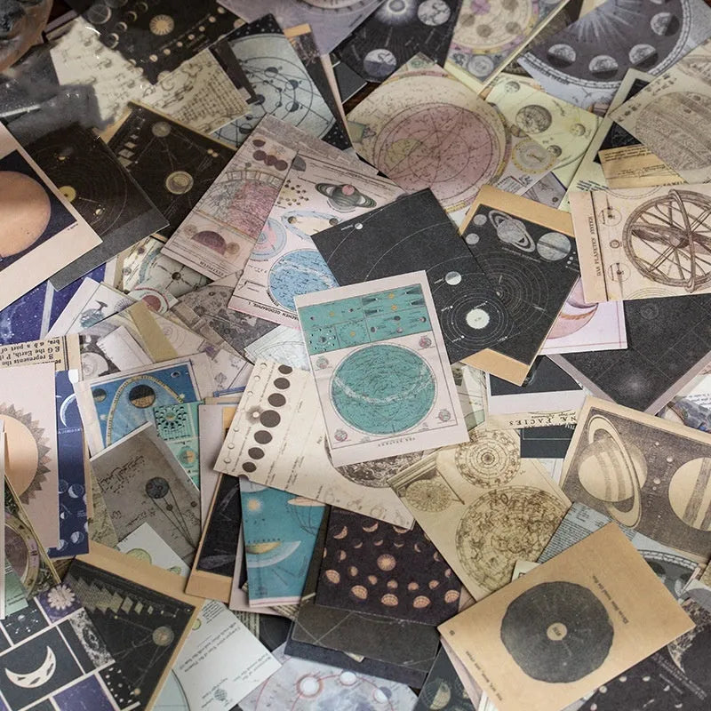 Retro note stickers pack with 320 pieces in Secret Land colour, each measuring 4cm by 6cm.