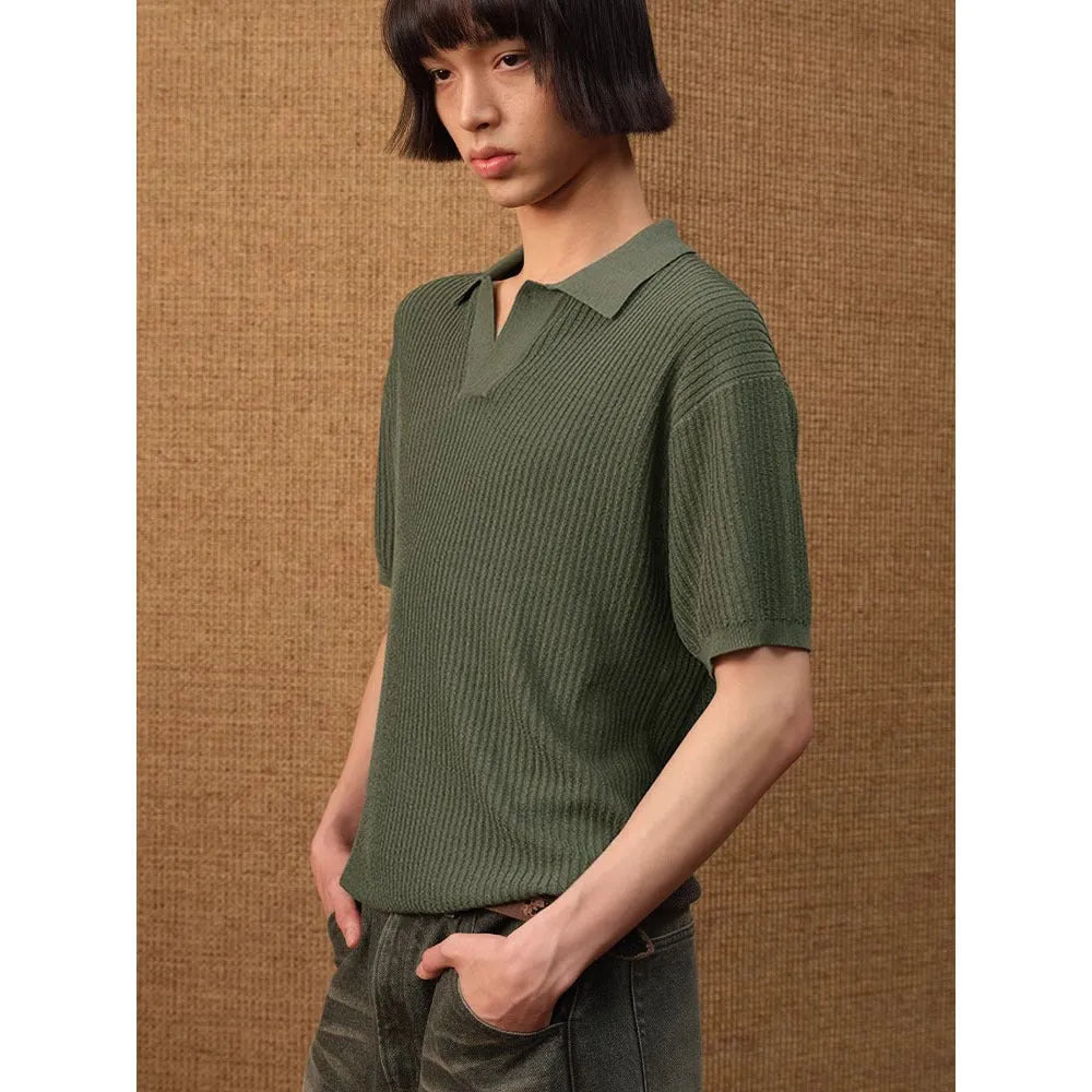 Men's creamy-white loose fit polo shirt with short sleeves and business collar for summer wear.