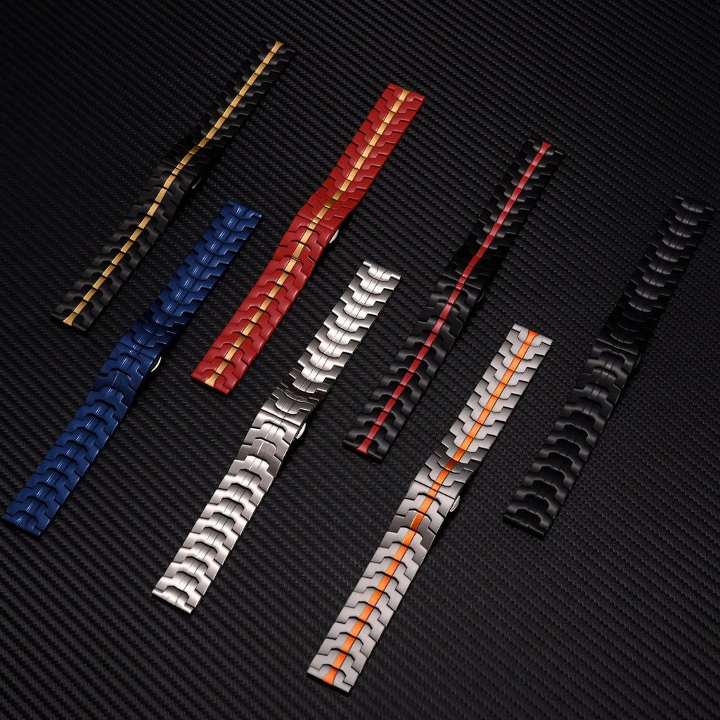 Stainless steel watch strap for Samsung Galaxy Watch 7, 6, 5 in silver colour with universal lugs.