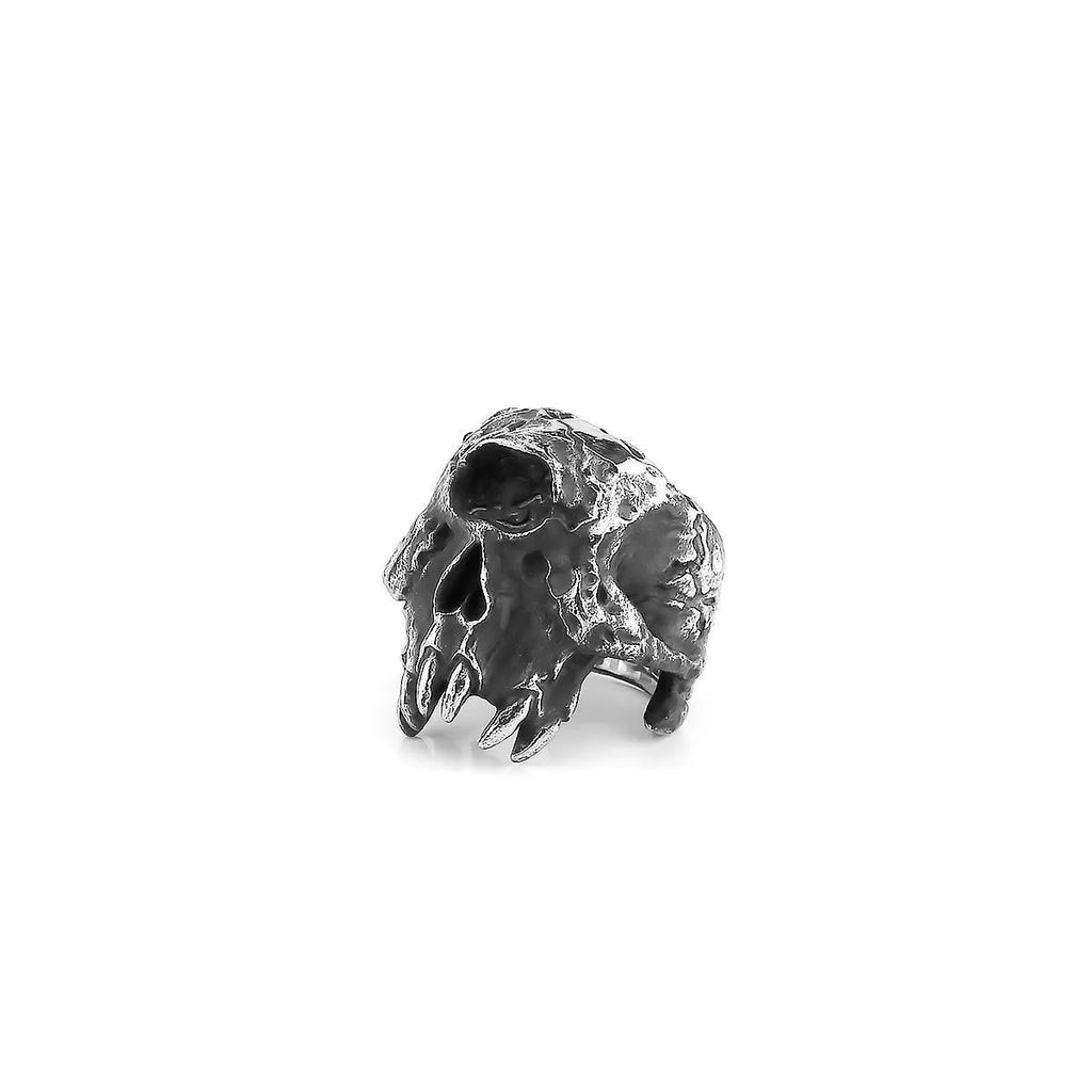 Alloy ring featuring a one-eyed skull design in a punk or hip hop retro style