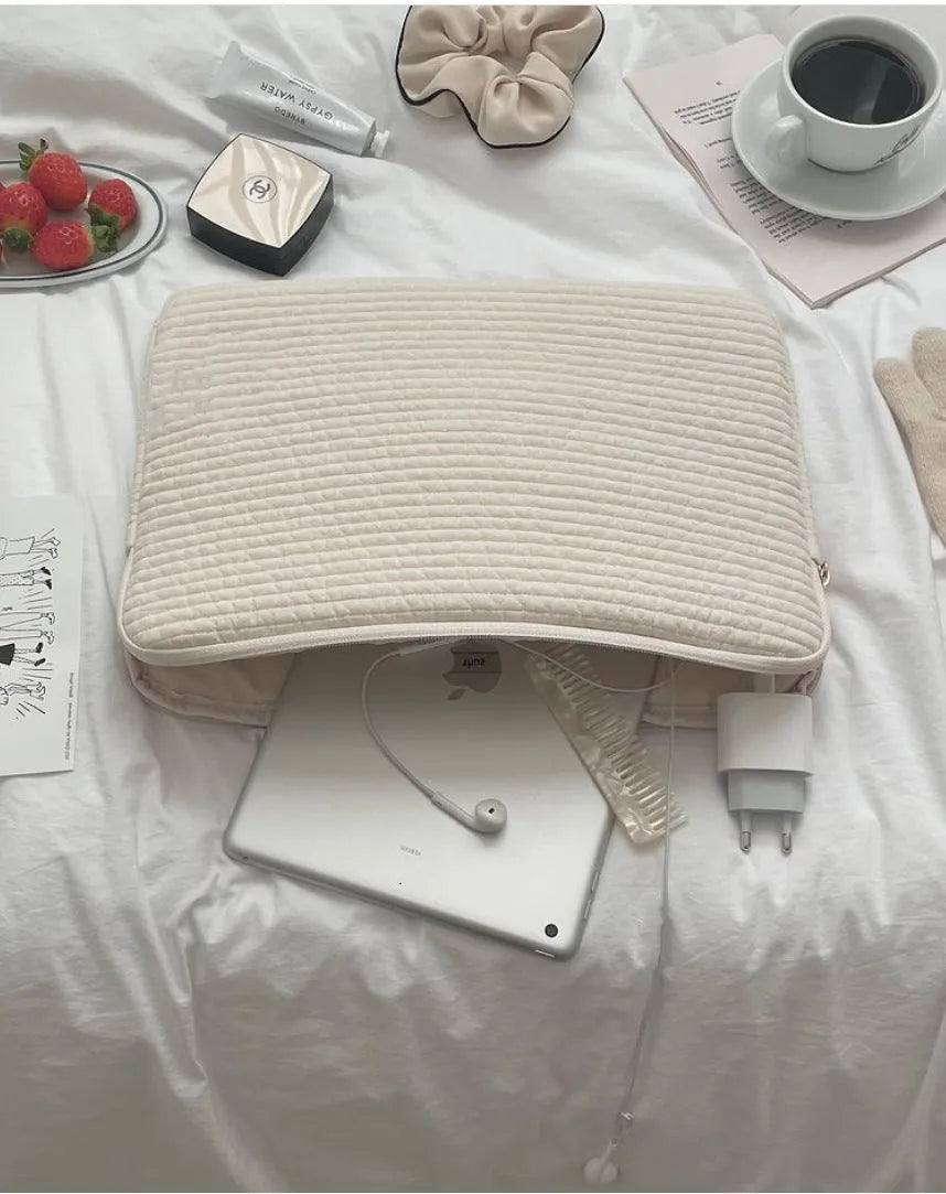 Black and white cotton cloth anti-seismic laptop bag clutch for tablet PCs with coin pocket