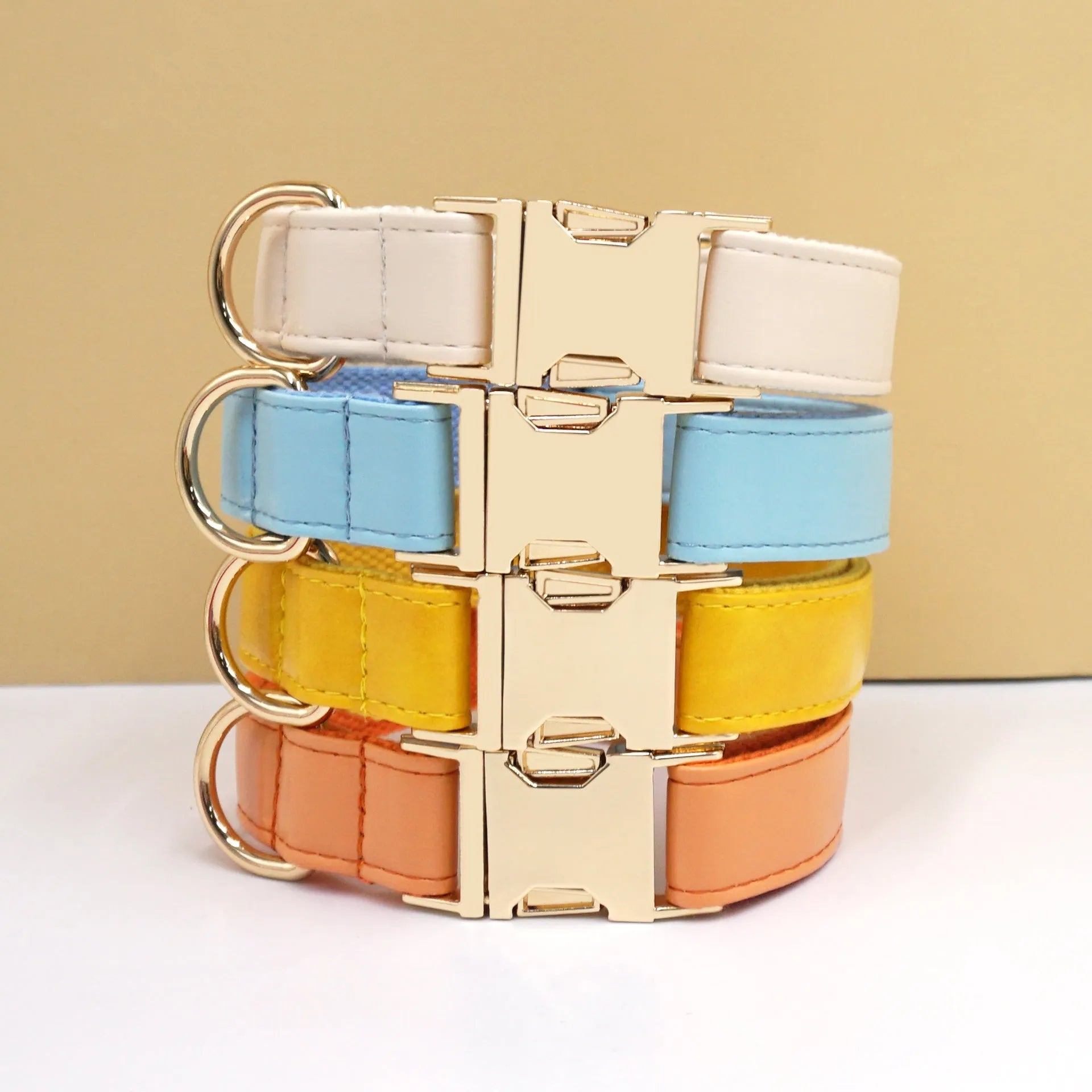 Leather dog collar with simple colour blocking design in caramel colour