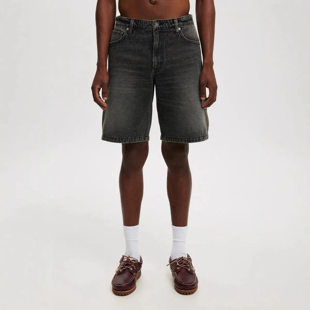 Men's loose straight leg jeans in light blue, black, and grey colour options