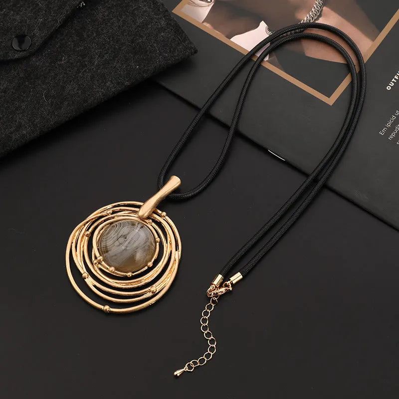 Women's gold geometric plaid pendant necklace with snakeskin wax rope chain, adjustable 51-80cm