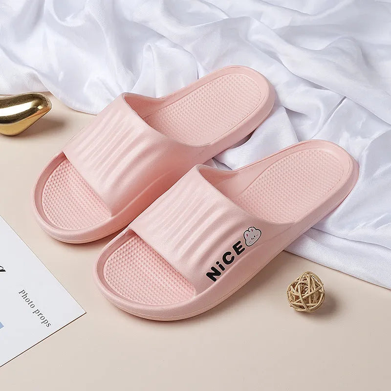 Cartoon pattern EVA flip flop slippers for couples, non-slip bathroom shoes in black and pink