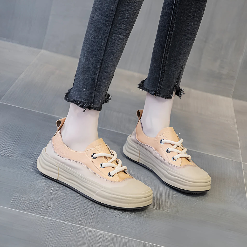 Women's matcha green leather platform sneakers with round toe and front lace-up on a white background.