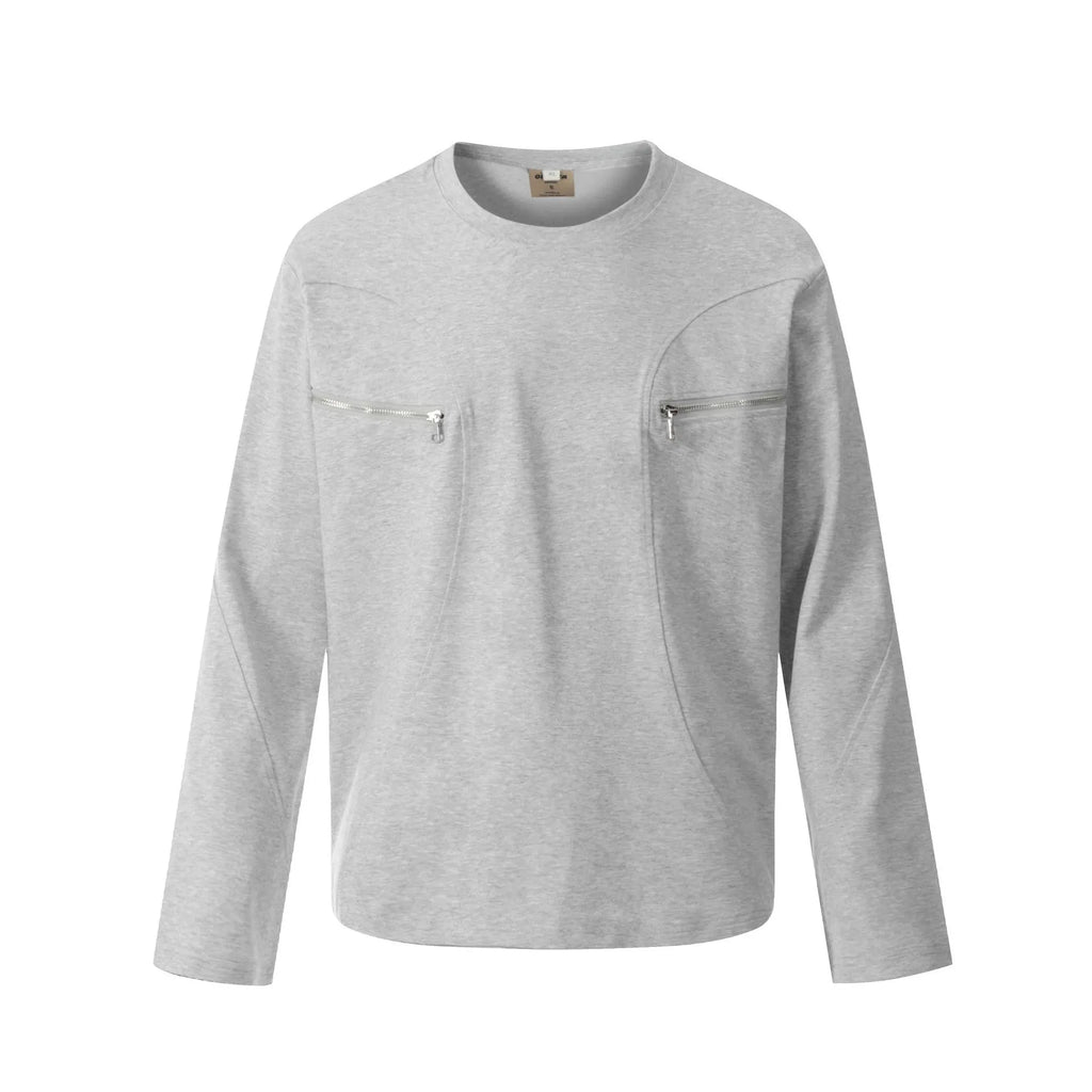 Man wearing a loose-fit grey cotton long sleeve pullover in American retro style