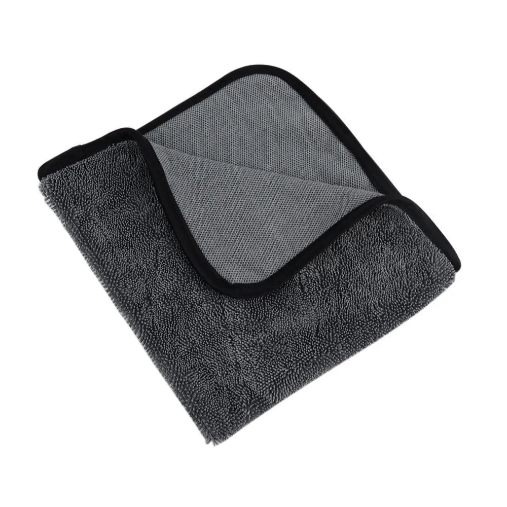 Grey square microfiber car wash towel measuring 40x40cm for drying vehicles