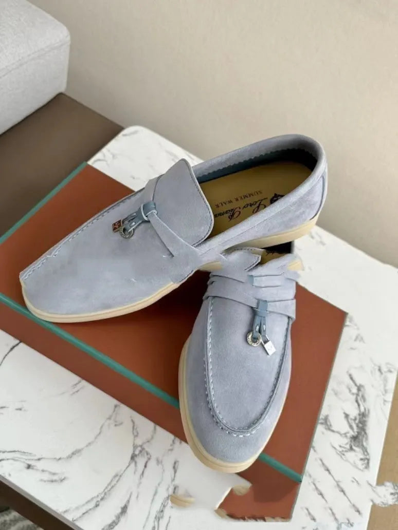 Pair of high-top gommino slip-on loafers in a choice of colours with round toe and rubber sole.