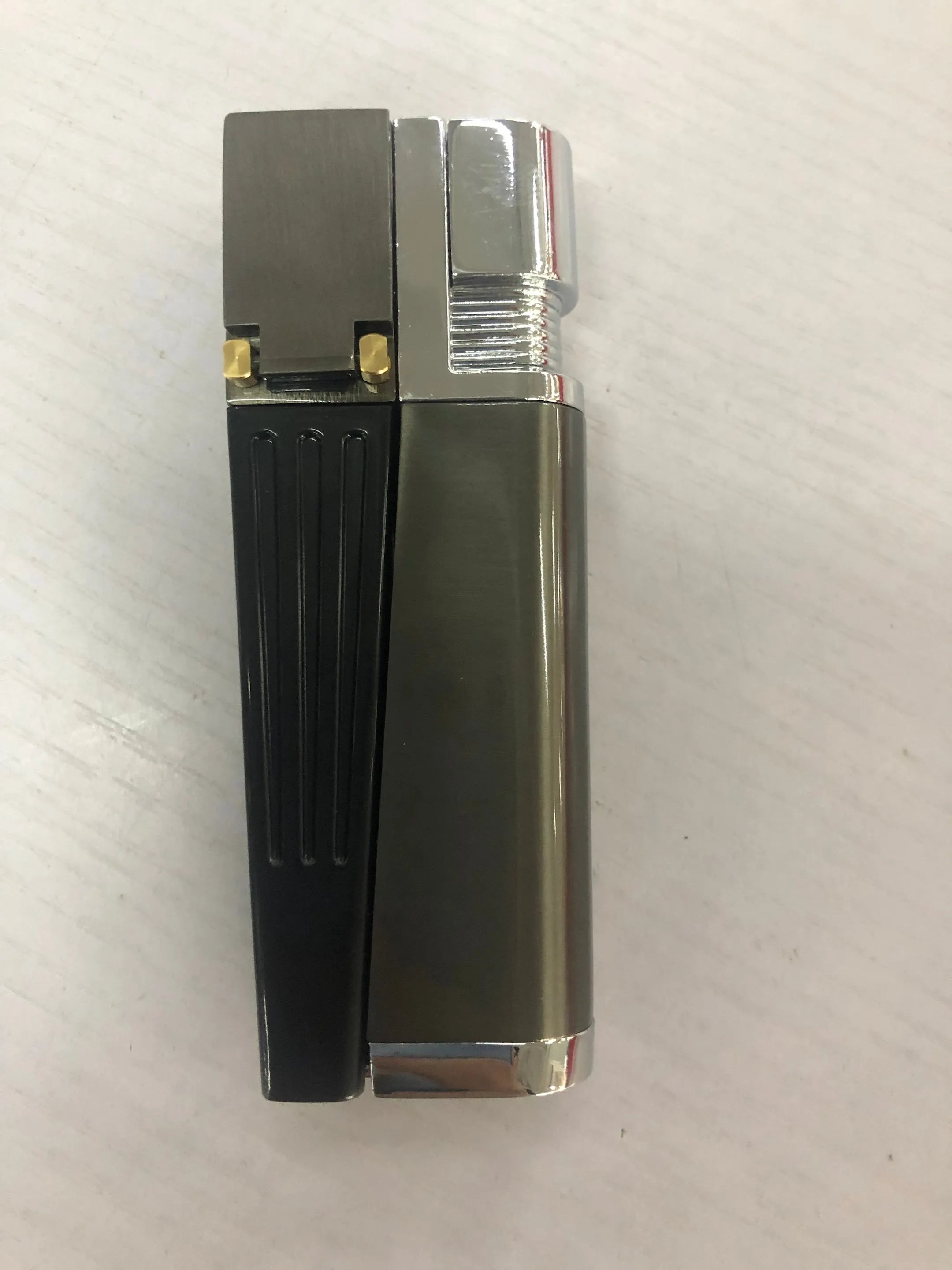 Silver square cover 2-in-1 metal pipe lighter, refillable butane, 9.2 cm long, zinc alloy and ABS construction