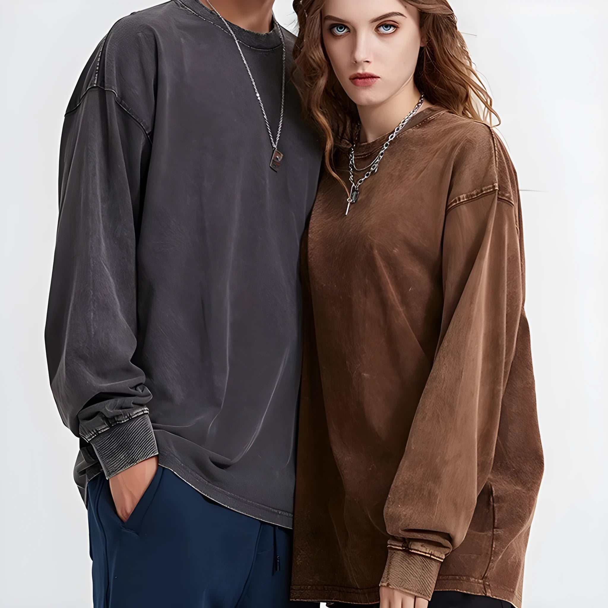 Men's washed vintage cotton pullover in batik pattern with long sleeves and loose fit