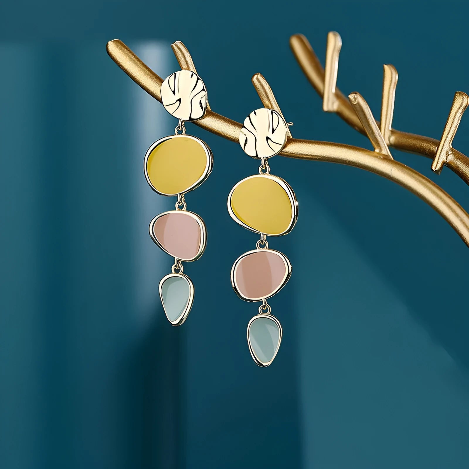Alloy disc earrings with Morandi three-colour oil drip finish and geometric wafer shape