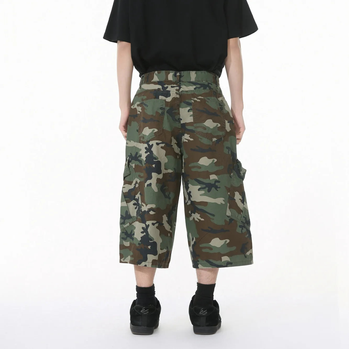 Men's cotton camouflage jeans with side stitching and wide leg loose fit