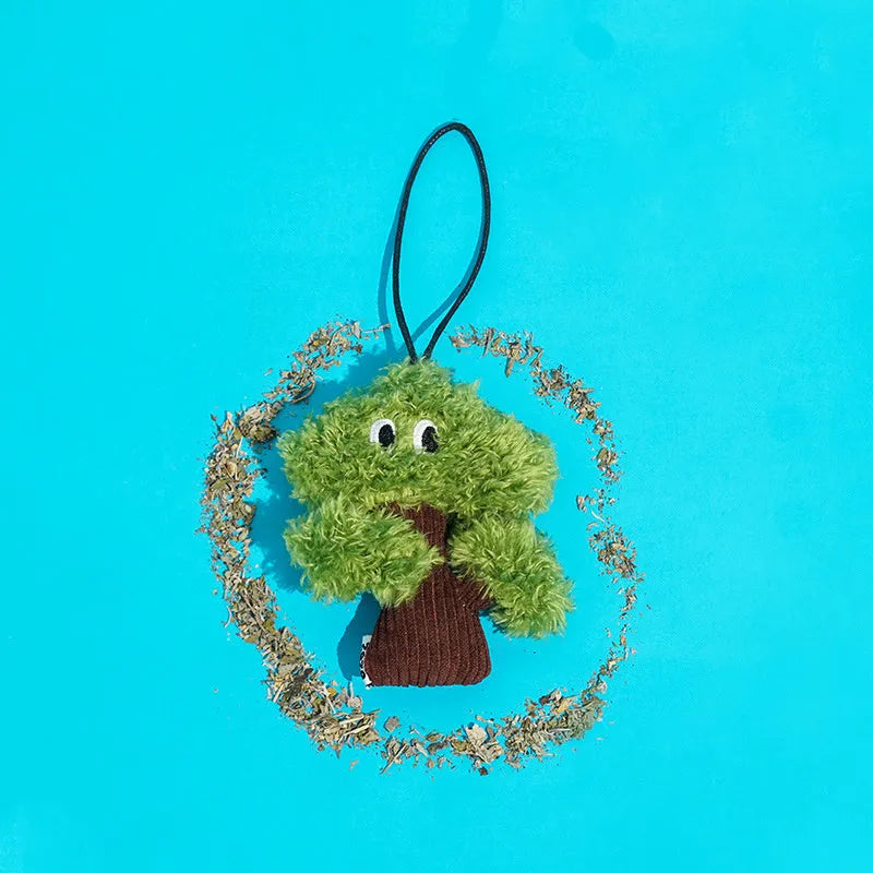 Pine tree mint cat chew toy pendant with grinding surface
