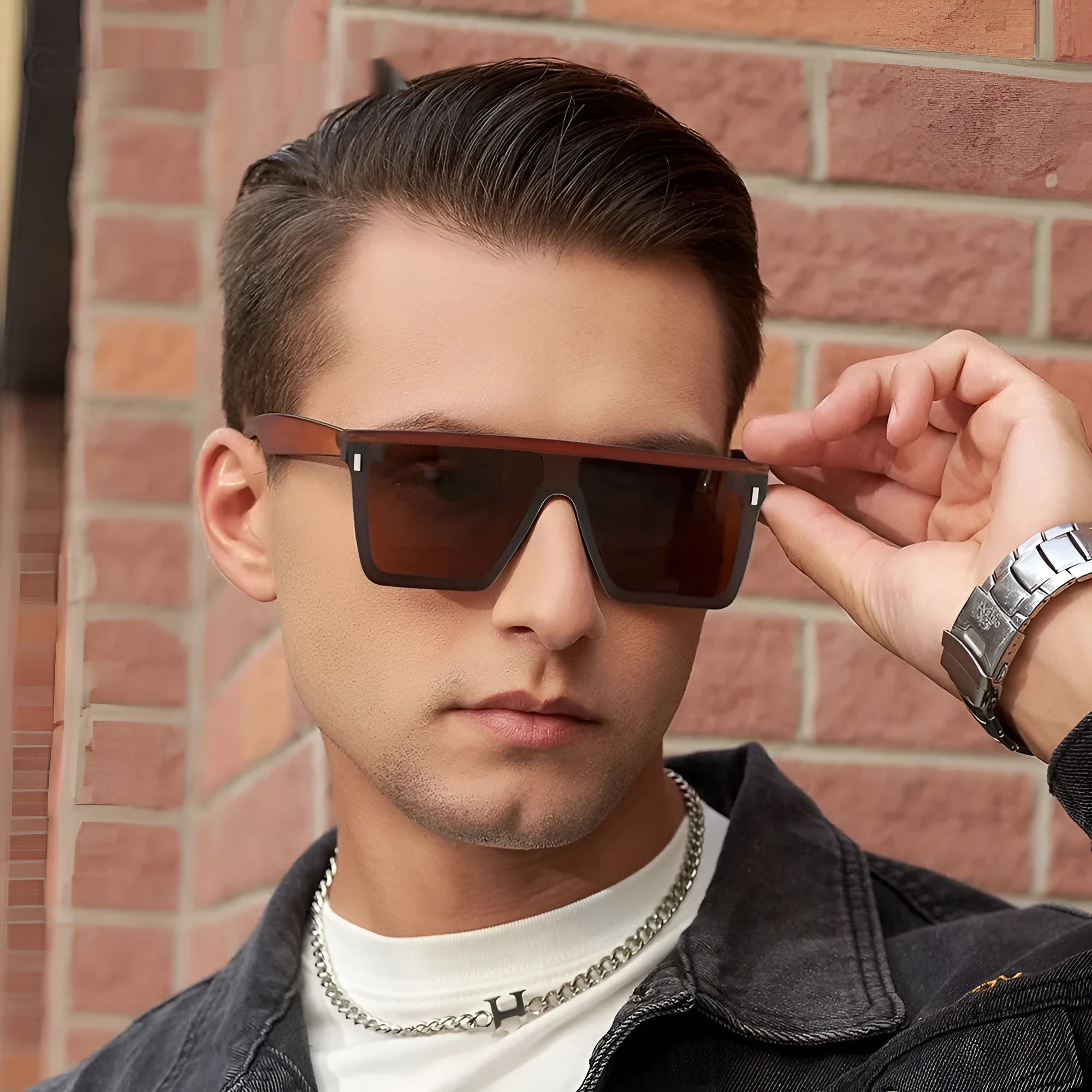 Polarised sunglasses in C2 sand black frame with gray piece for driving and outdoor sports use