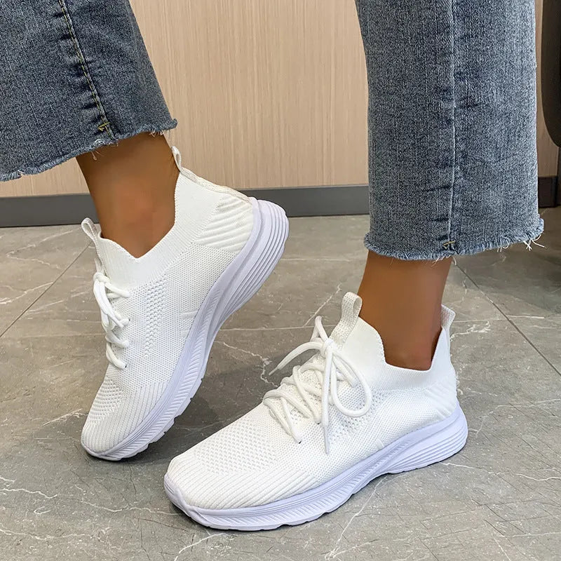 Women's mesh Flyknit running shoes, low top, flat heel, round toe, rubber sole, colour creamy white, side view