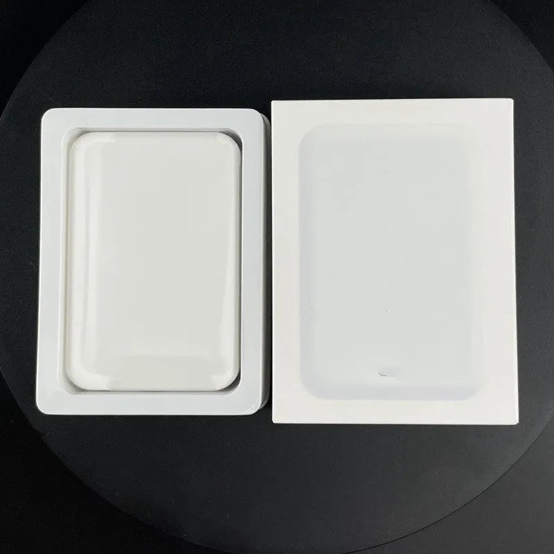 Magnetic wireless charger power bank with 5000mAh capacity and creative PVC shell in white colour