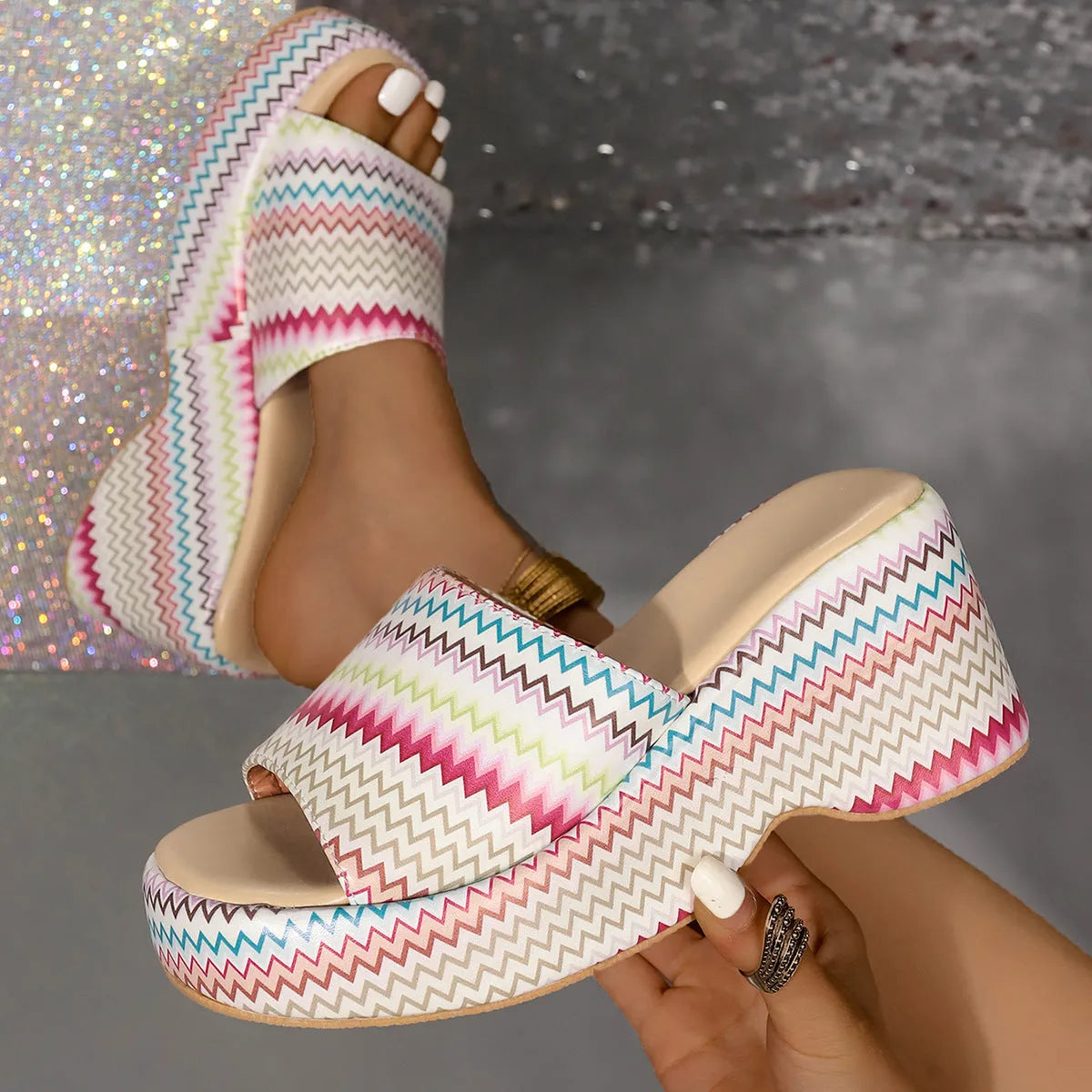 Women's colourful wave print wedge sandals with thick rubber platform soles and fish mouth toe design