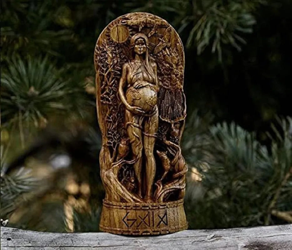 A detailed resin statue of a Greek goddess, 22cm tall, on a neutral background.