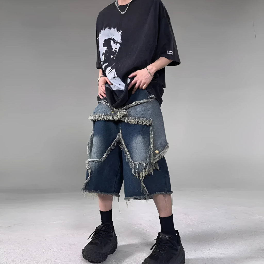 Men's blue denim shorts with loose retro fit, frayed details, and five-pointed star motif on micro-elastic cotton fabric