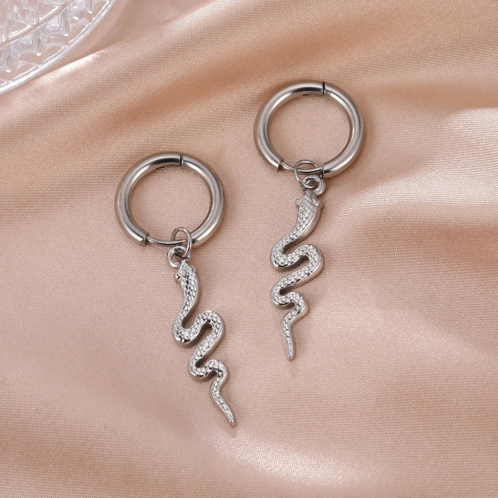 Snake-shaped vintage earrings with 18K gold plating on stainless steel