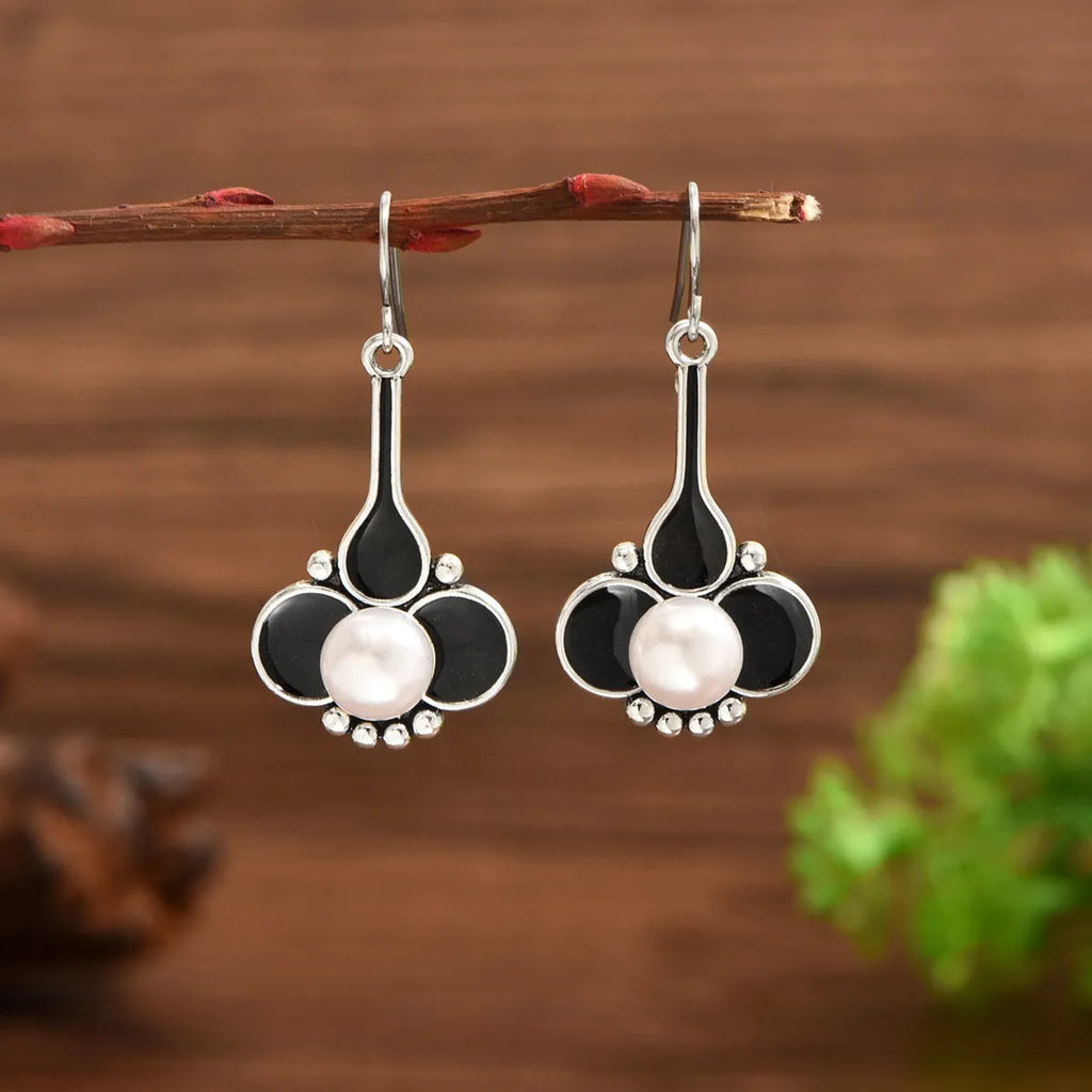 Retro fashion earrings for women with electroplated silver finish and alloy construction