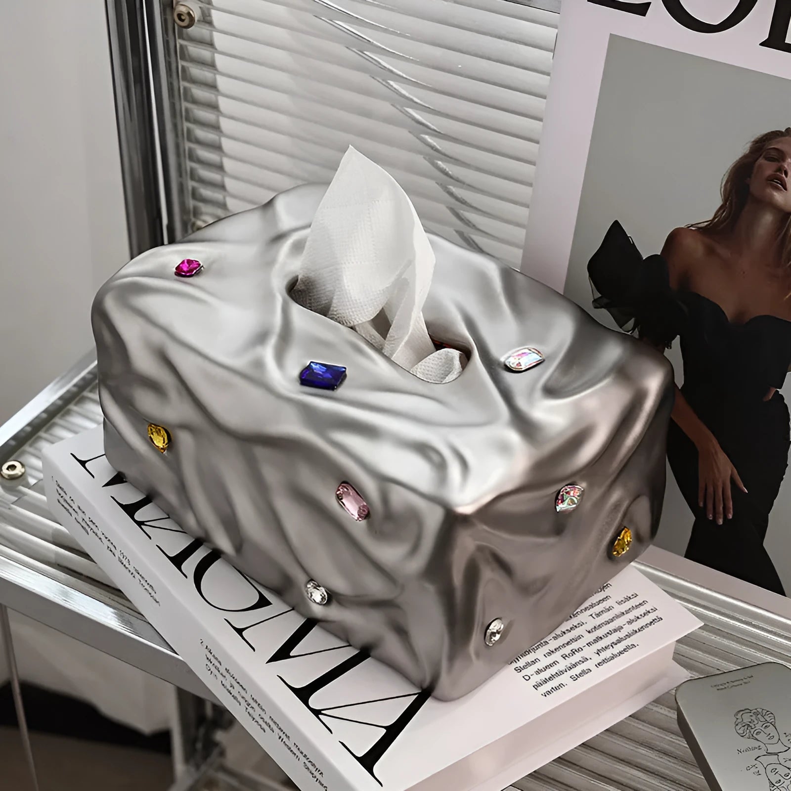 Light luxury ceramic tissue box with gem party design in matte coconut milk white finish