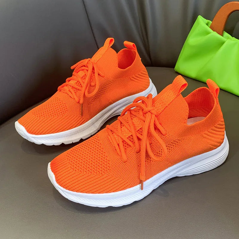 Women's mesh Flyknit running shoes, low top, flat heel, round toe, rubber sole, colour creamy white, side view