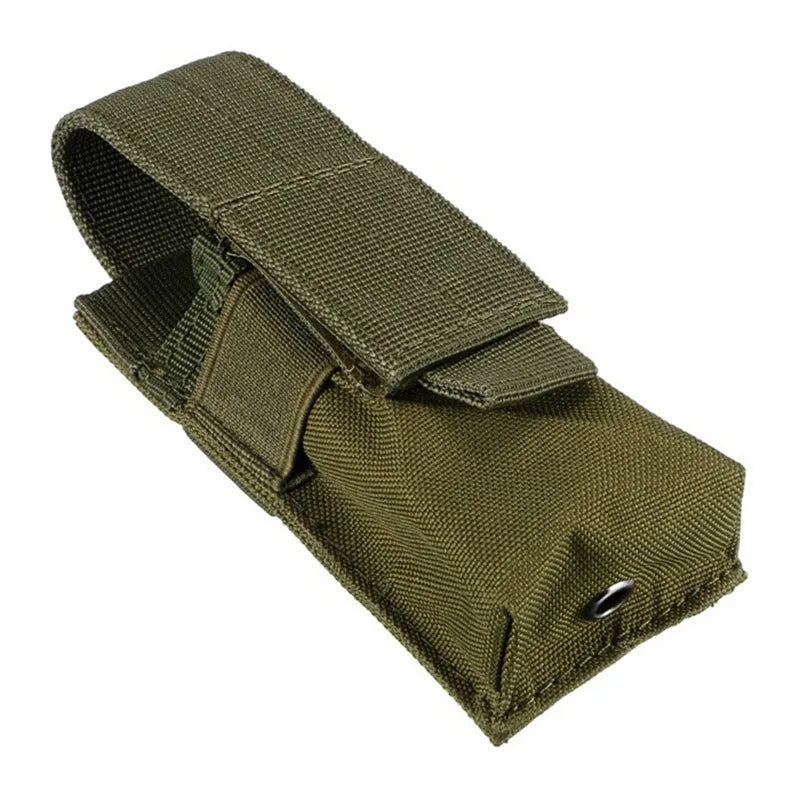 Tactical MOLLE pouch for flashlight and pistol cartridges in 600D nylon measuring 14x5.5x4cm
