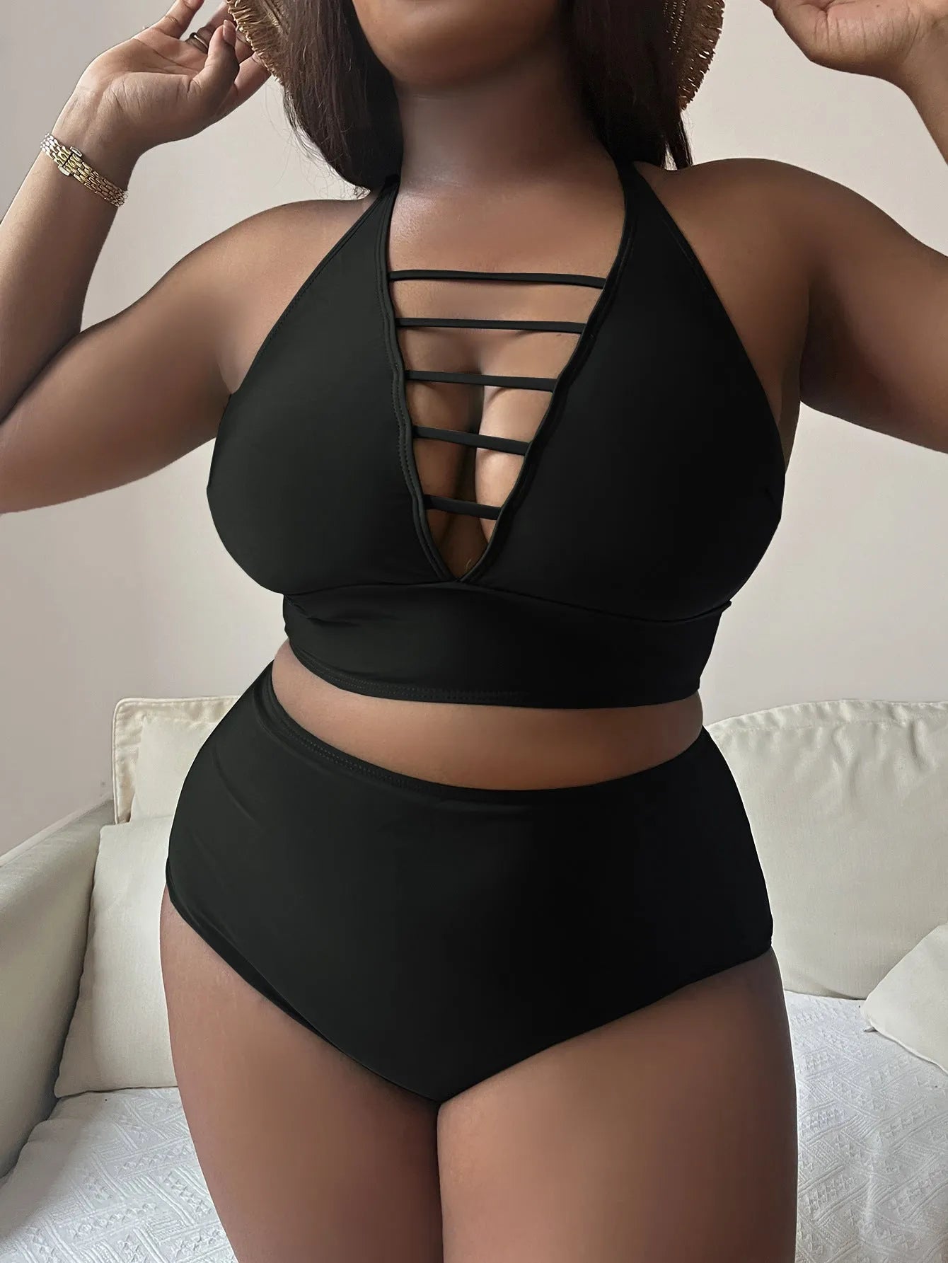 Plus size halter bikini with cross shoulder straps in solid colour polyester fabric
